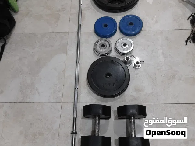 للبيع بار  حديد  الطول 2 متر معاه اقراص حديد وزن 80 كيلو 2 وزن 20 كيلو 2 وزن 10  و8 وزن 2 كيلو ونص