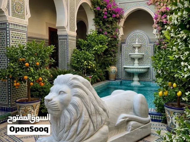 الاسد مرمر ثقيل نحت يدوي وزنه 2طن