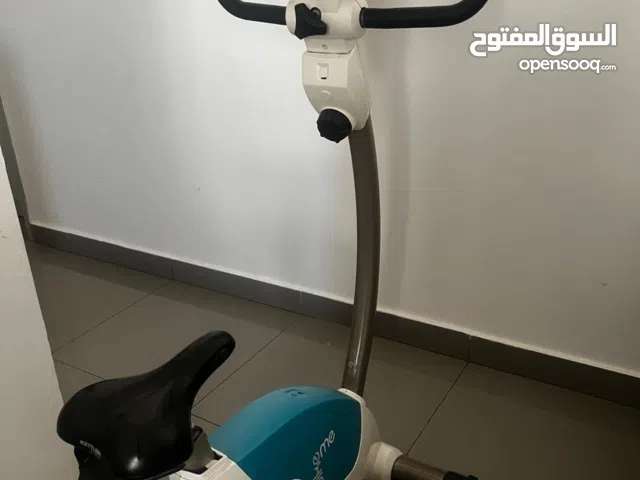 مكينة كارديو (دراجة ثابتة) للبيع بحالة ممتازة Cardio Exercise Bike for Sale �