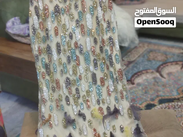 فستان اصفر مطعم بريش طبيعي