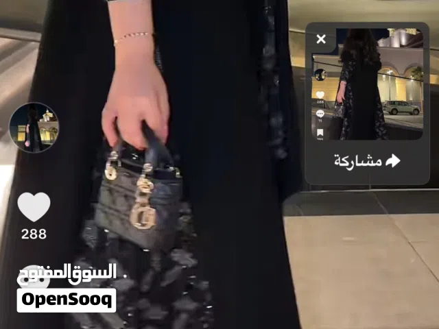 عباية سوداء جديده