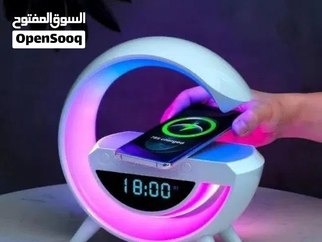 سماعة LED لاسلكية مع شاحن مدمج بسعر العرض ب 8 دنانير واذا اخدت 2 ب 12 دينار والتوصيل علينا لباب بيتك