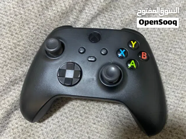 يد اكس بوكس سيرس اس مع بطاريه شحن اصليه و الايد جديده!! قابل للتفاوض