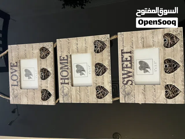 لوحه تعليق على حائط