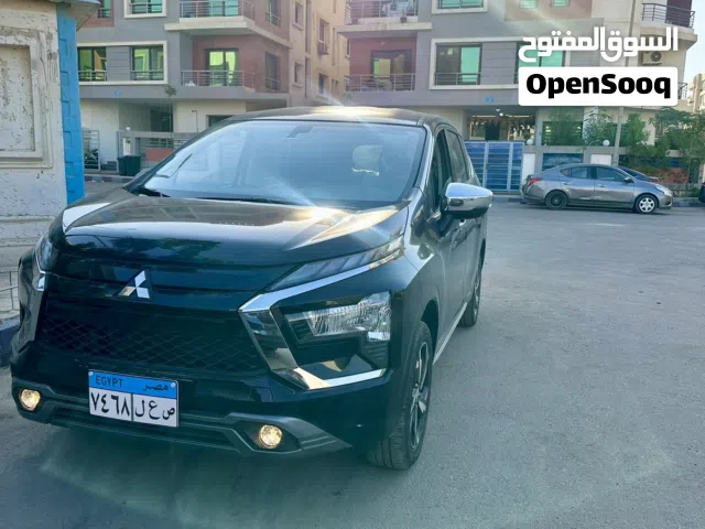 2025 ميتسوبيشي اكسباندر كروس