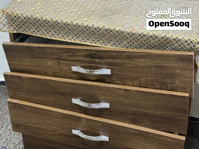 ميز + مراية