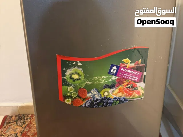 تلاجه NIKAI صغيره ف الغرفه