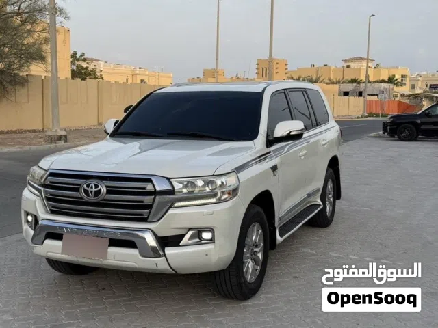2016 Toyota Land Cruiser VXR