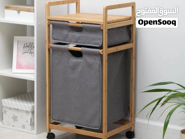 سلة غسيل بامبو مع أدراج بعجلات عملية