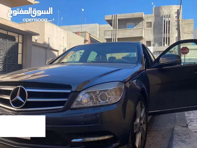 مرسيدس c300 موديل 2010 ماشية 163ml