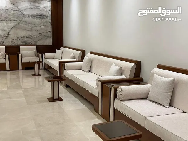 تفصال وتنجيد جميع انواع الجلسات والستاير والكنب والدواوين الرسميه