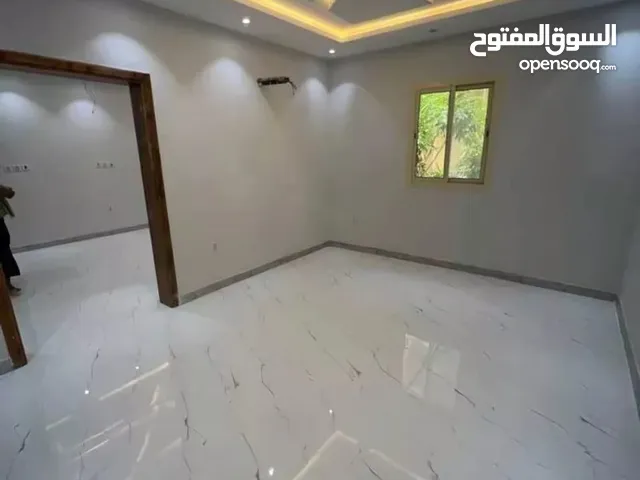 180 m2 5 Bedrooms Apartments for Rent in Jeddah Al Aziziyah