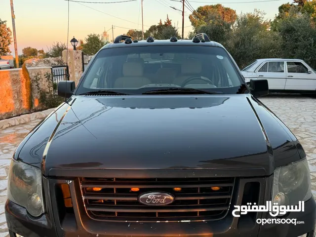 فورد اكسبلورر بيك اب 2007 بحالة جيدة لون فيراني ملوكي