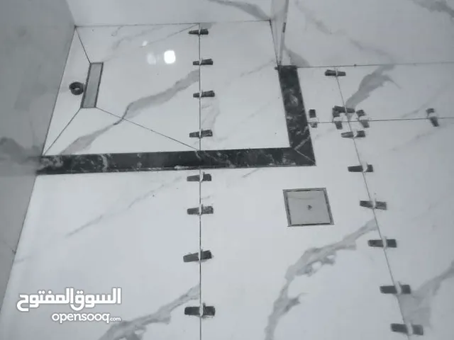 اسطي فني متميز في مجال السرميك والبرسلين والرخام والبركيه علي اعلي مستوي وبا أدق التفاصيل في العمل