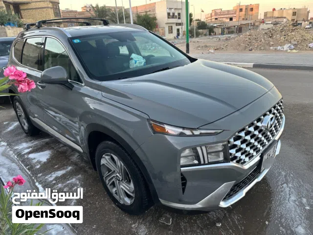 Used Hyundai Santa Fe in Basra