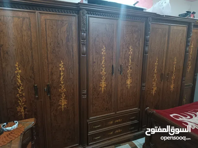 غرفة نوم زان كبس تلبيس قشر صنعت من افضل البضاعة وافضل معلمين النجارة العربية جهاز ممتازيحالة الوكالة