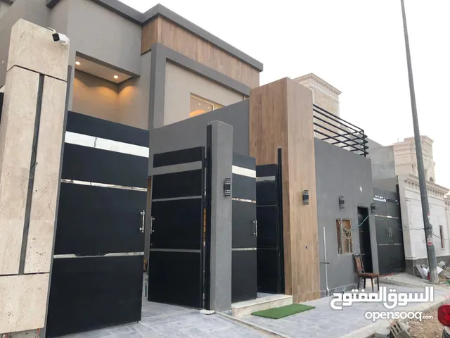 300 m2 More than 6 bedrooms Villa for Rent in Al Riyadh Al Khuzama