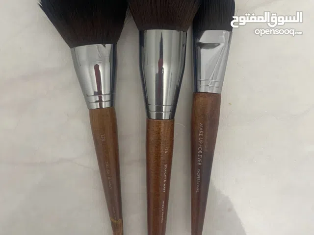 3 set makeup forever professional brushes in 107 126 128 numbers