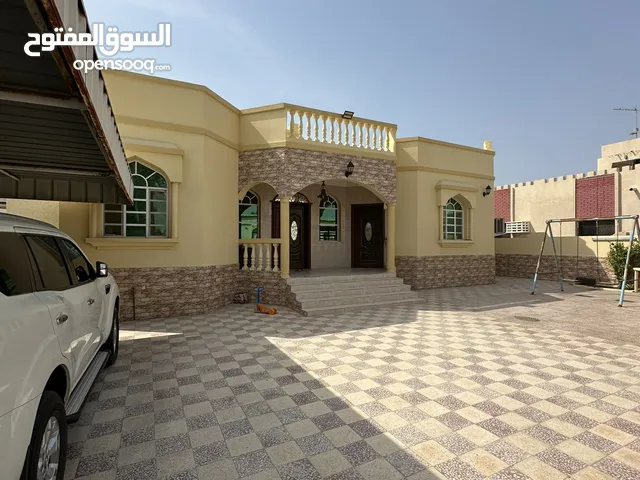 250 m2 5 Bedrooms Townhouse for Sale in Muscat Al Maabilah