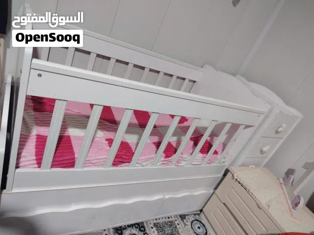 كاروك جربايه قياس 160في 60 نظيف مع مندر وكرسي اطفال جديد استخدام قليل