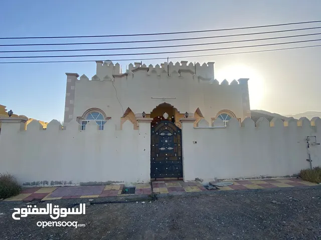 شقه لاجار خلف مسجد ابو بكر الصديق