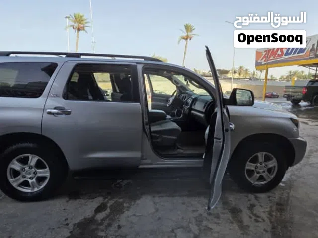 تويوتا سيكويا 2011