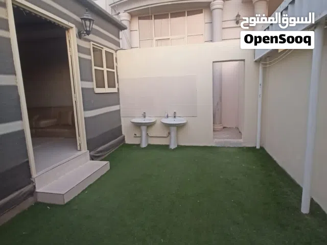 1500 m2 More than 6 bedrooms Townhouse for Rent in Al Ain Al Markhaniya