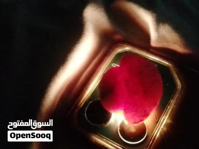 حجر كريم ع شكل فطر