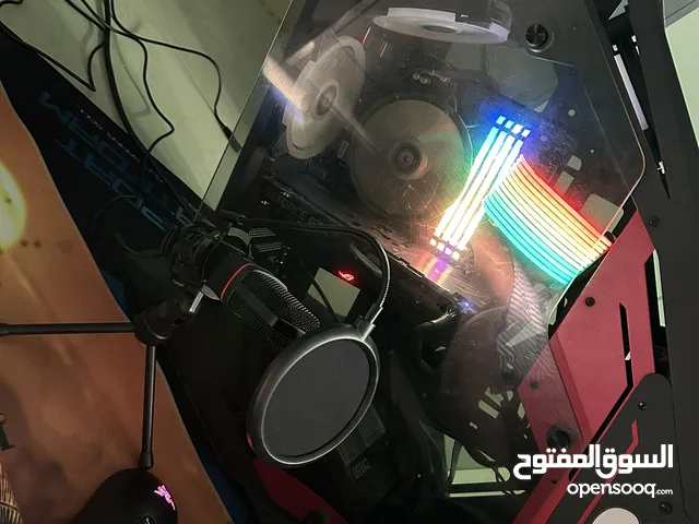 Pc  استعمل أسبوع بعده لم يتم لمسه 2اسبوعين وجديد وشريه ومركب عليه قطعه تقربين كلفني 700دك عطني سعرك