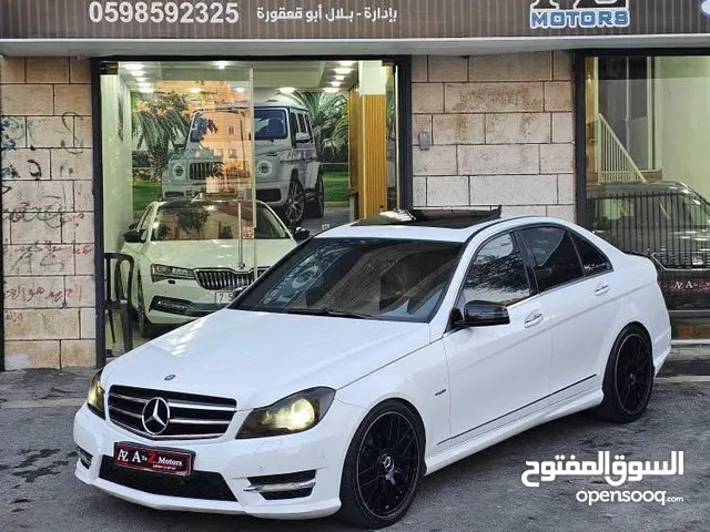 للبيع بسعر حرق كاش او نص بنص مرسيدس C250 فل الفل فتحه سقف كراسي كهرباء برادي خلفيه لدات اماميه وخلفي