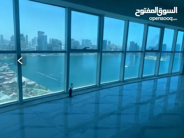 Luxury office in the heart of Sharjah