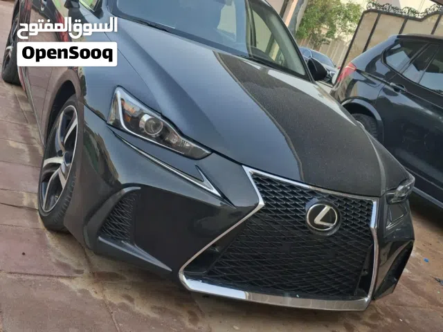 2018 لكزس IS IS 300