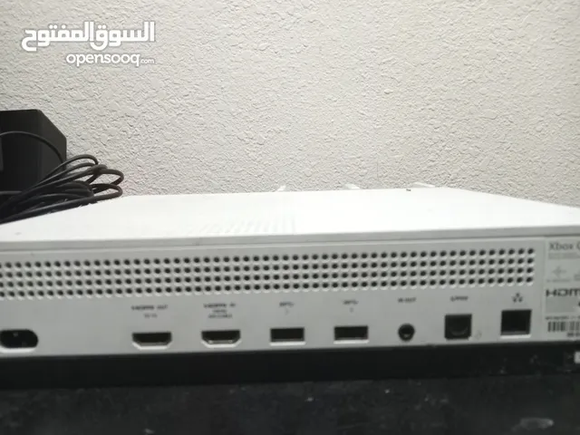 Xbox one s 1TB with two controllers