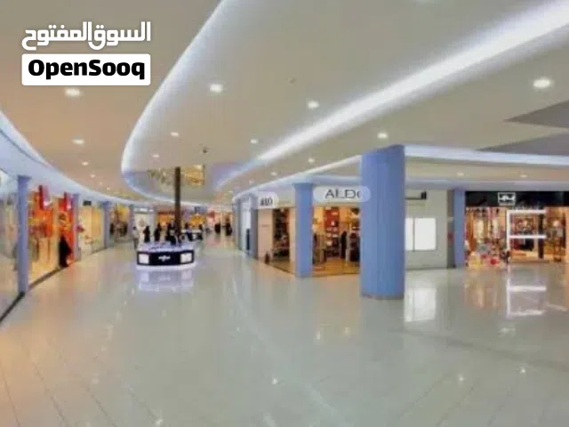 محل 47 متر في اكتر مكان حيوي في المنيا الجديدة  بمقدم 35٪ والباقي علي 30 شهر