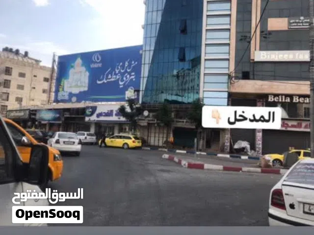 مكتب جاهز للبيع.