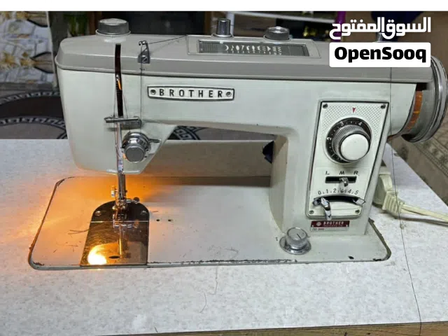 مكينه براذر مع الميز اكو وبدون ميز و مكينه لغير براذر القديمه الاصليه صُنكر