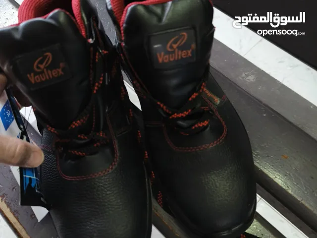 Other Sport Shoes in Zarqa