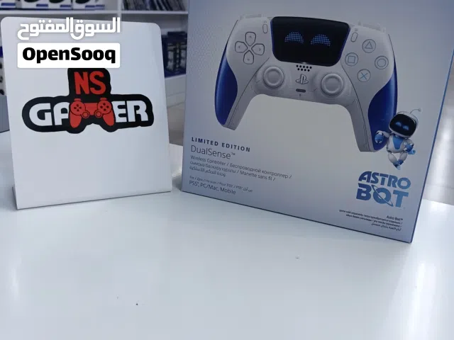 يد تحكم PS5 إصدار Astro Bot Limited Edition