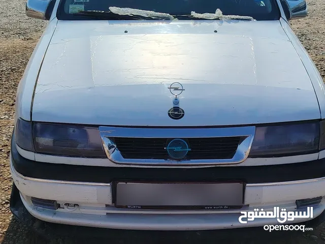 Used Opel Vectra in Saladin