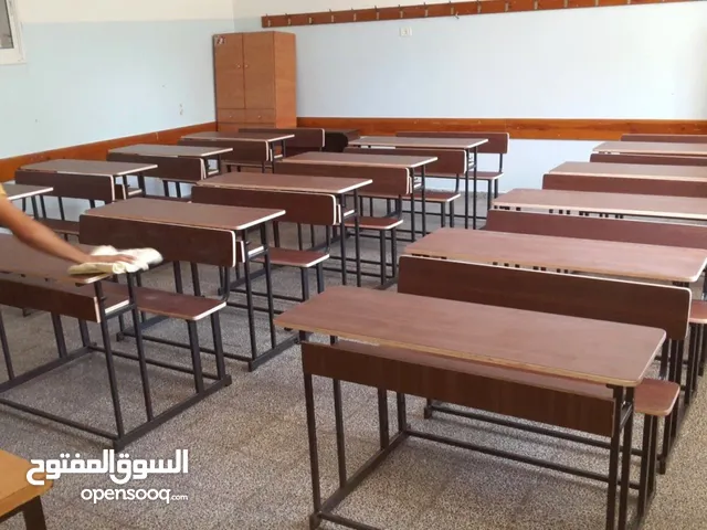 صيانه اثاث مدراس ماسات لحام حديد وخشب ودهانات جدران وطاولات بالاضافه الى خدمات مطبوعات ودفاتر متابعه