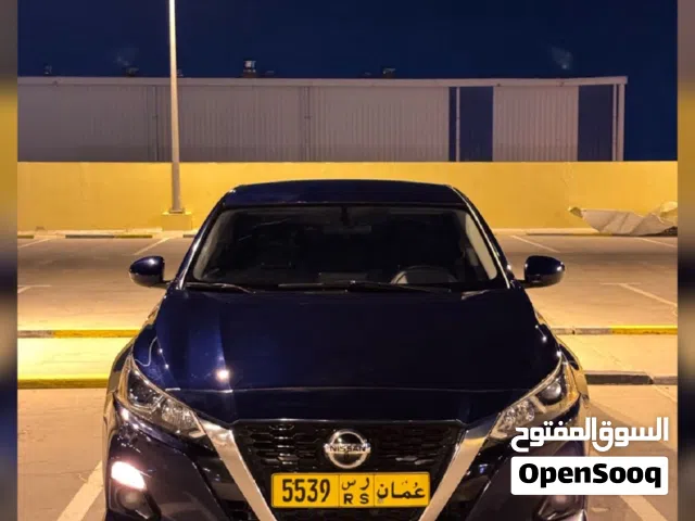2020 نيسان التيما S