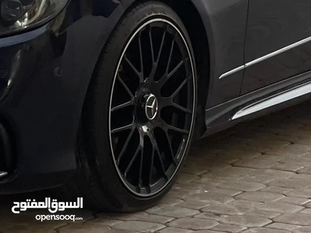 Atlander 19.5 Tyre & Rim in Al Batinah