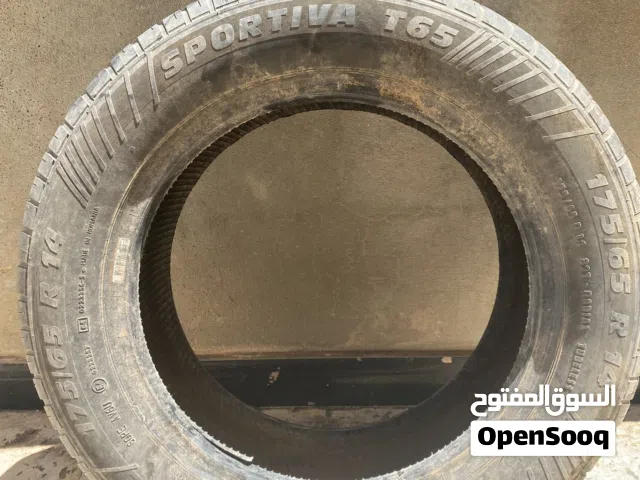إطارات مستعملة للبيع بحالة جيدة ، متوفر عدد 3 إطارات فردية كل إطار مقاس وماركة مختلفة :