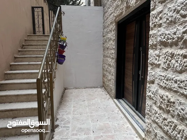 شقة للبيع في شفا بدران خلف الأكاديمية البحرية بمدخل مستقل مناسبة للتأجير من المالك مباشرة