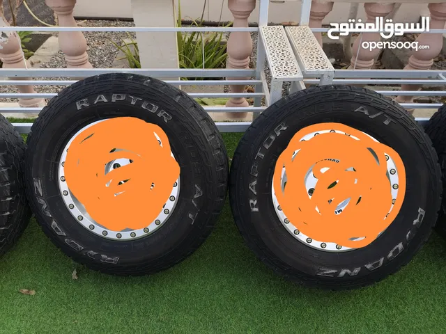 قطع غيار جيب شيروكي