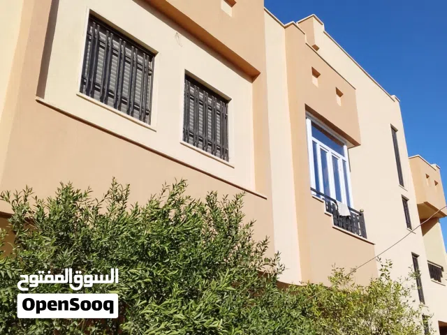 300 m2 5 Bedrooms Townhouse for Sale in Tripoli Al-Kremiah
