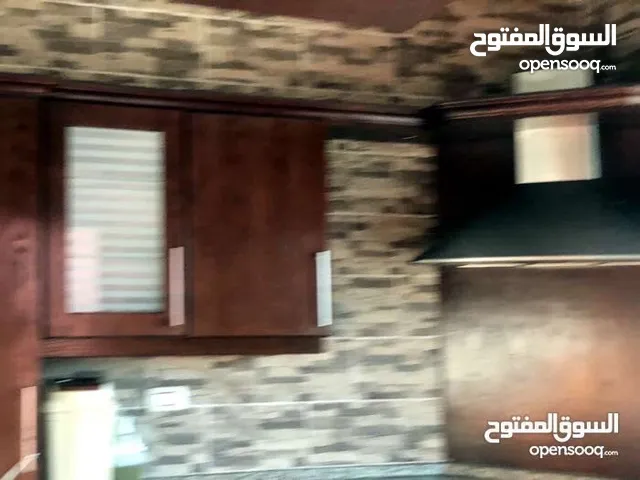 شقة طابق ارضي للبيع في عرجان