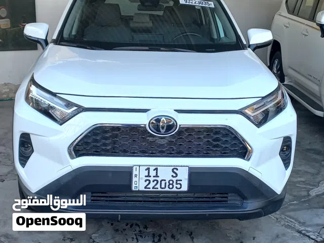 2025 Toyota RAV 4 XLE