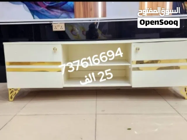 طاولات شاشه او صاله السعر 25 الف