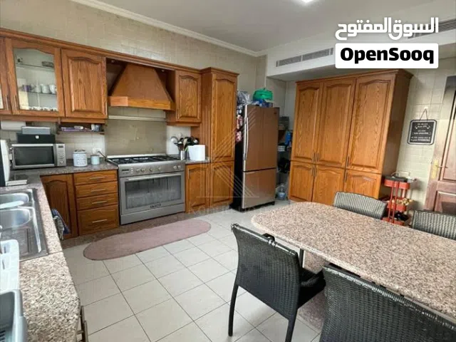 270 m2 4 Bedrooms Apartments for Rent in Amman Deir Ghbar